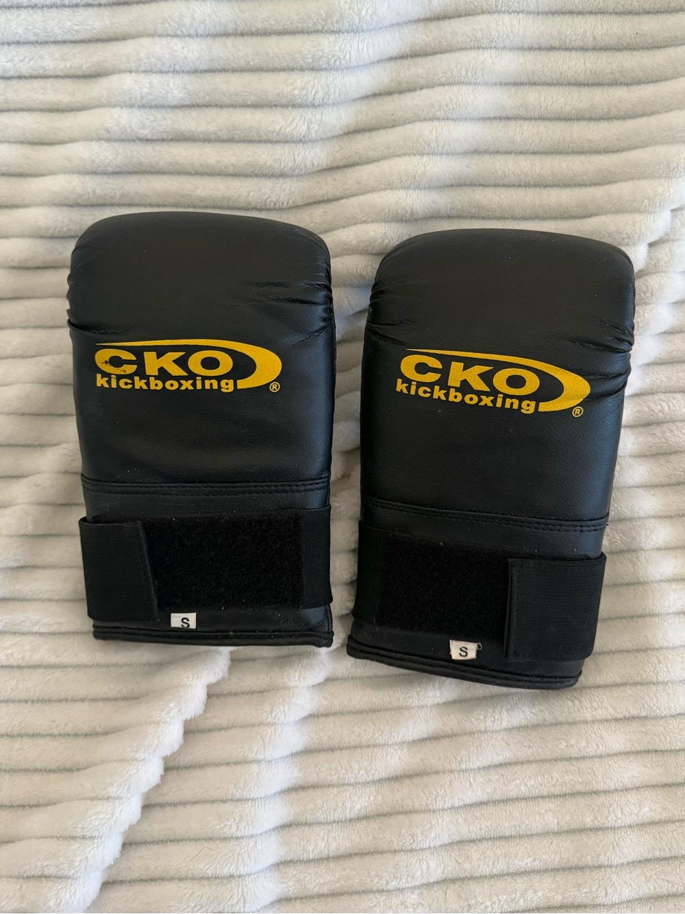 CKO Kickboxing Black Training Gloves - Small